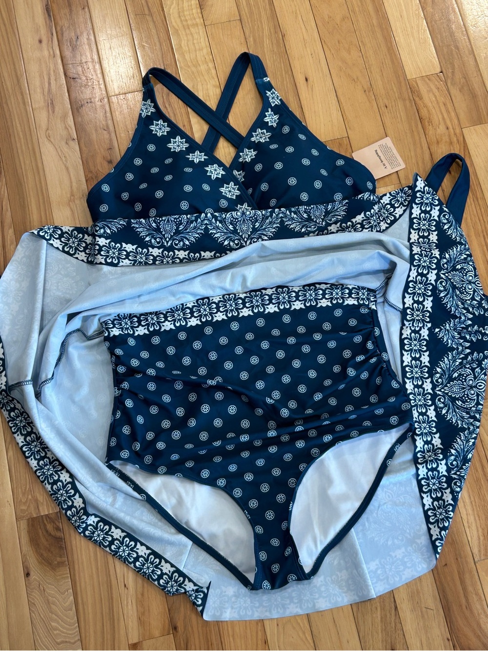 NWT BloomChic Boho Print Waist-Tie Surplice Neck Swim Dress Size 14-16 - Picture 5 of 10